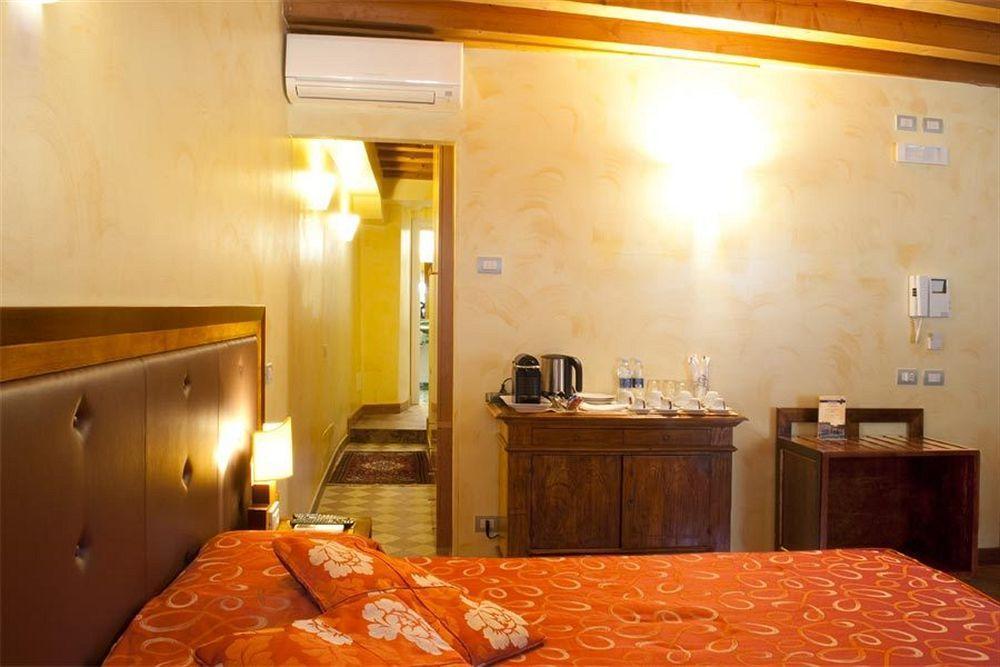 City Centre Rooms And Apartments Verona Luaran gambar