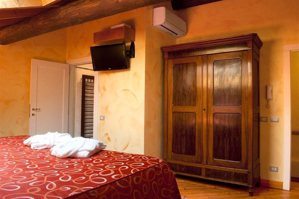 City Centre Rooms And Apartments Verona Luaran gambar